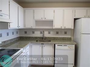 Building Photo - 2761 Taft St