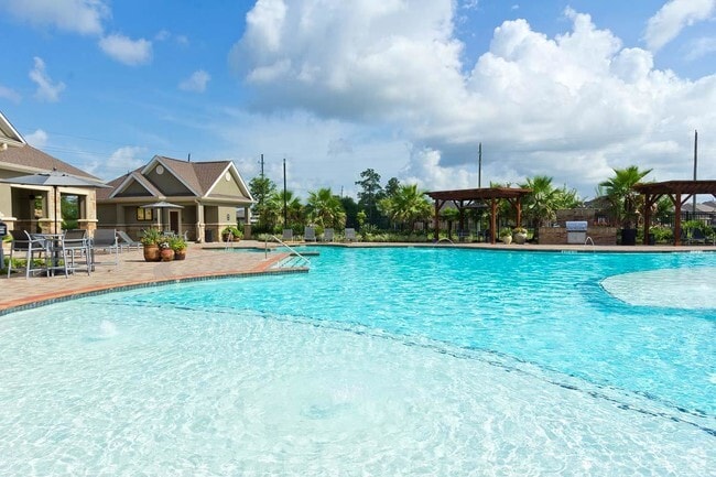 Pool - The Abbey at Park Lakes