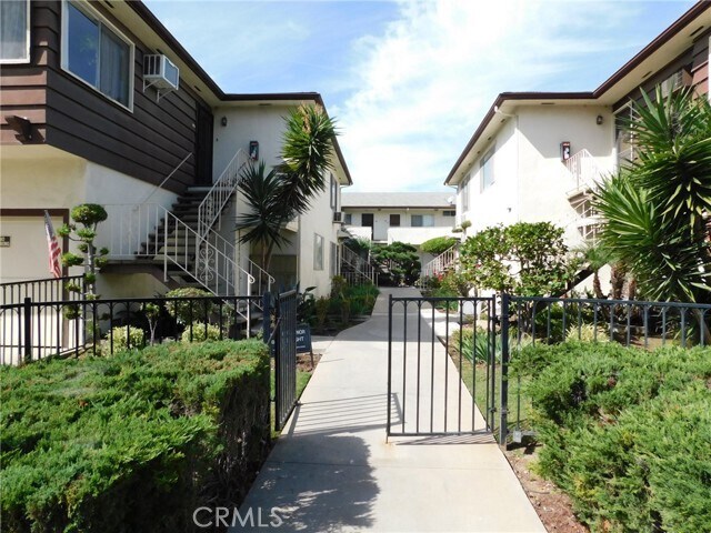 Primary Photo - 6333 Bright Ave