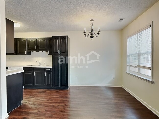 Building Photo - 115 Haven Grove Trl