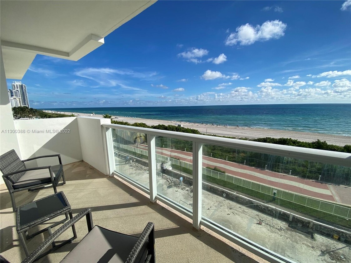 Foto principal - 5601 Collins Ave