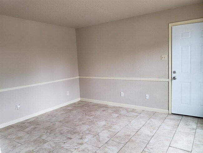 Foto del edificio - 1410 N O'Connor Rd