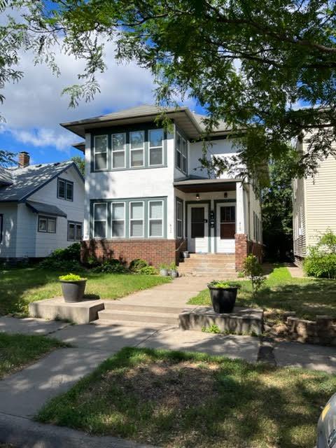 Primary Photo - 415 N Roy St