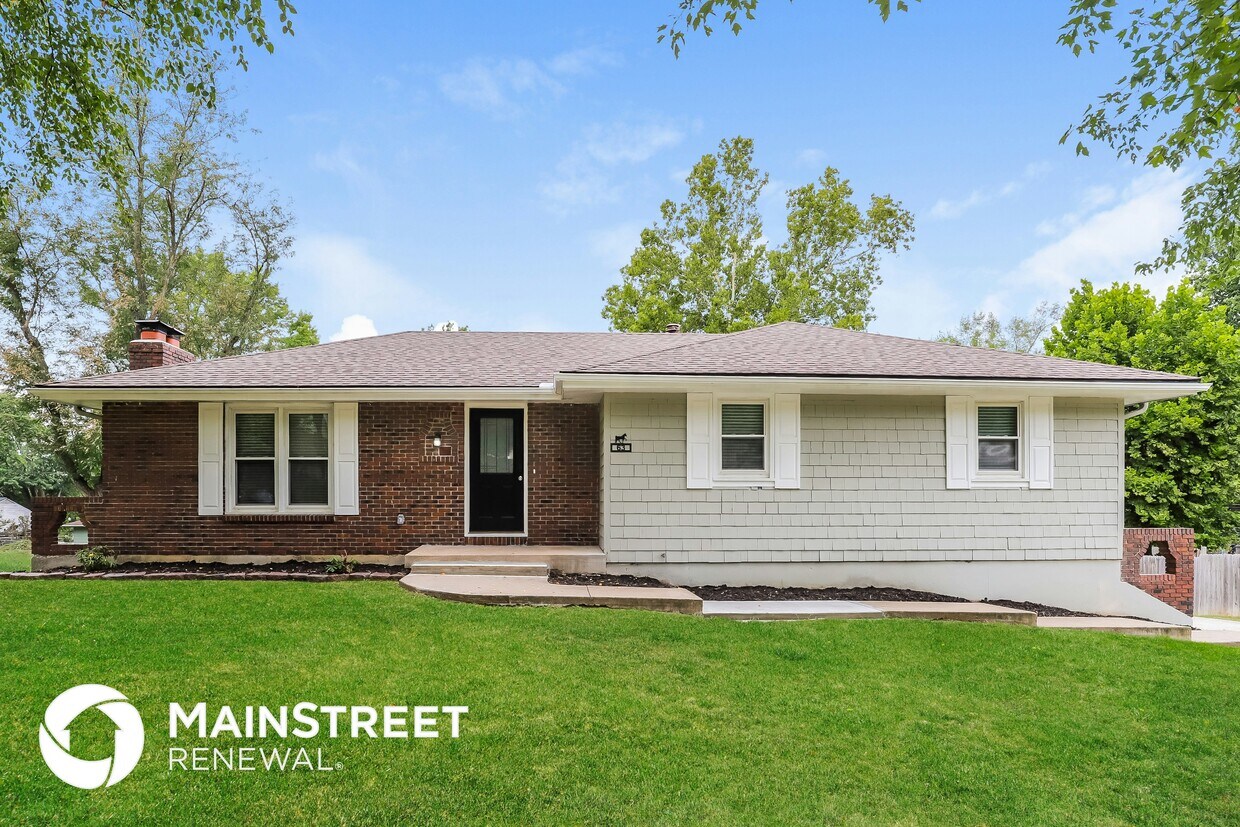 Foto principal - 63 Maple Dr