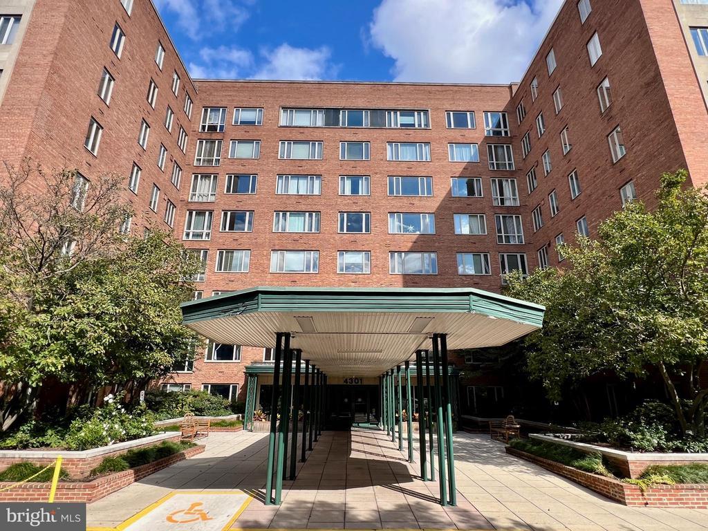 Primary Photo - 4301 Massachusetts Ave NW