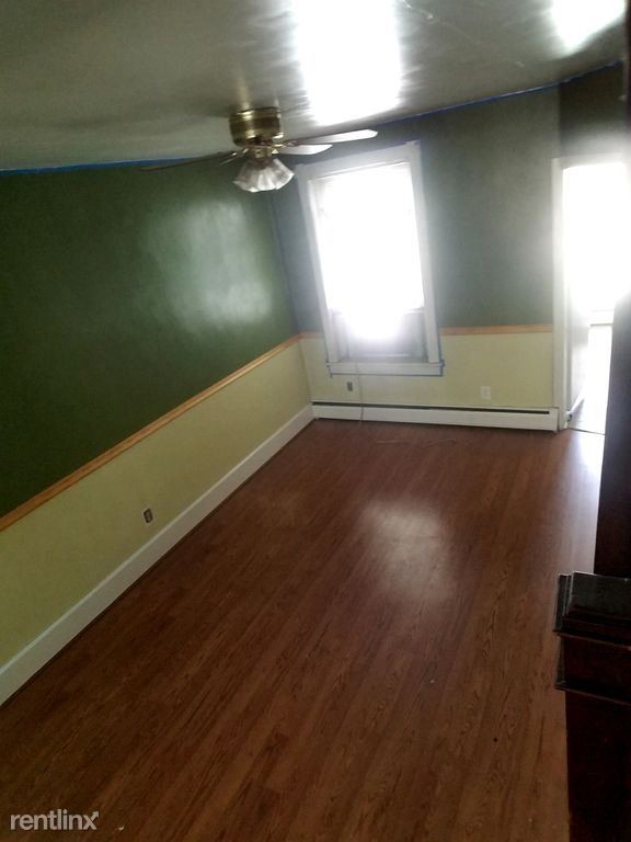 Building Photo - 4 br, 1 bath Townhome - 449 Arlington St