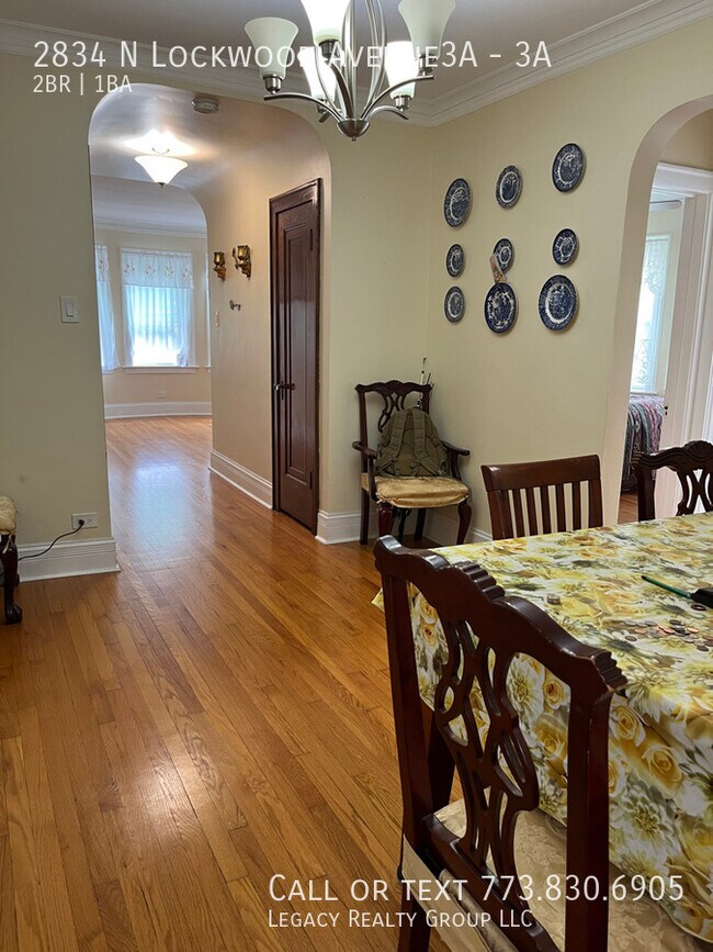 Foto del edificio - 2834 N Lockwood Ave