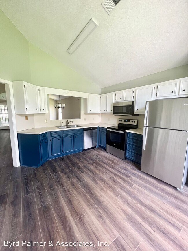 Building Photo - 3 br, 2 bath House - 922 Knoll Drive