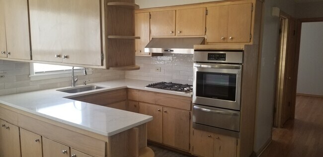 Foto del edificio - 900 W 95th St
