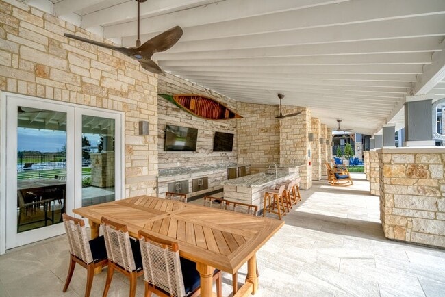 Building Photo - 11250 Mason Rd