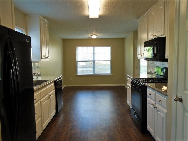Building Photo - 2176 Parador Bend
