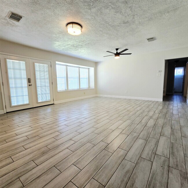 Foto del edificio - 11306 Montverde Ln