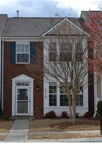 Foto principal - 9318 Greenheather Dr