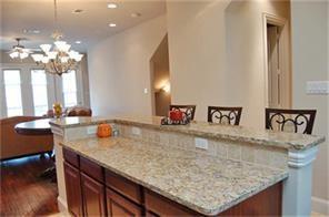 Building Photo - 651 Senda