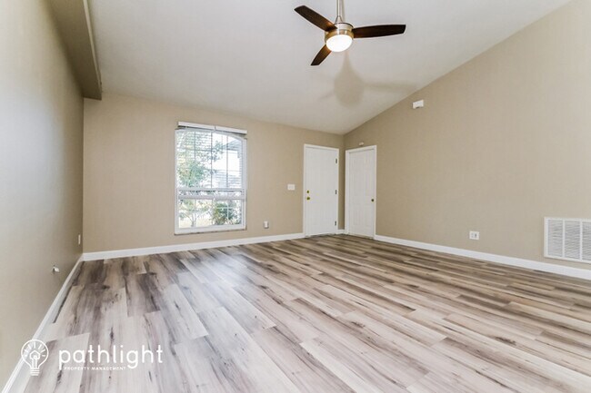Building Photo - 5815 33Rd Drive E, Palmetto, FL, 34221