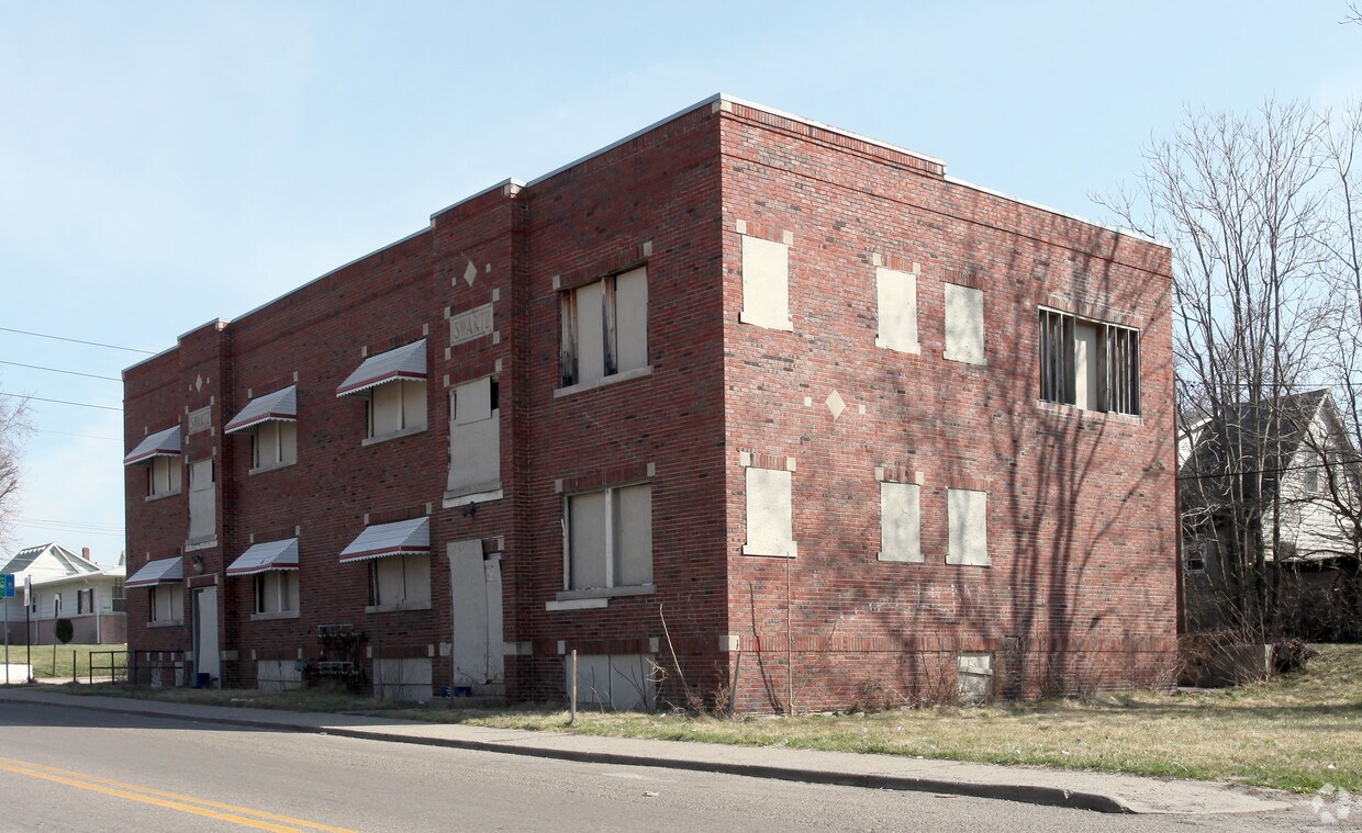 2651 N Harding St, Indianapolis, IN 46208 Apartments in Indianapolis
