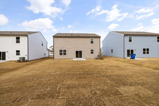 Foto del edificio - 3 Bedrooms, 2.5 Bathrooms, and 2083 sqft. comfortable and versatile Osprey plan in Raleigh 540 We...
