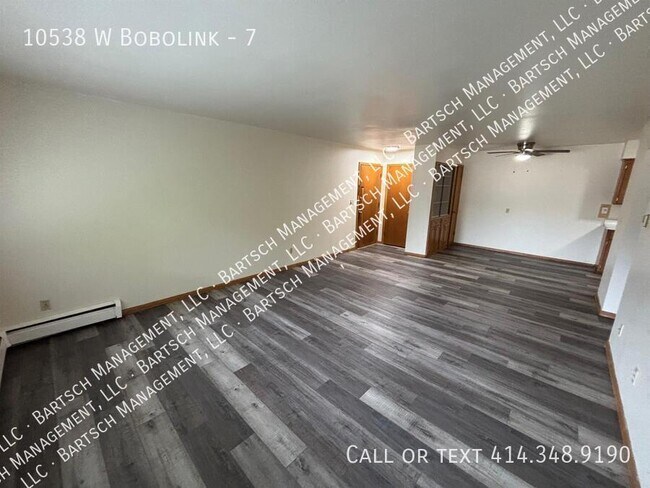 Building Photo - 10538 W Bobolink-7