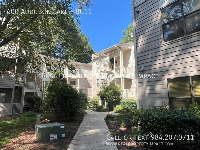 Building Photo - 600 Audubon Lake Dr
