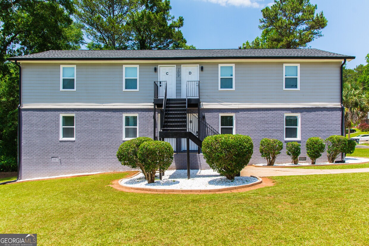 Foto principal - 109 Appleton Blvd