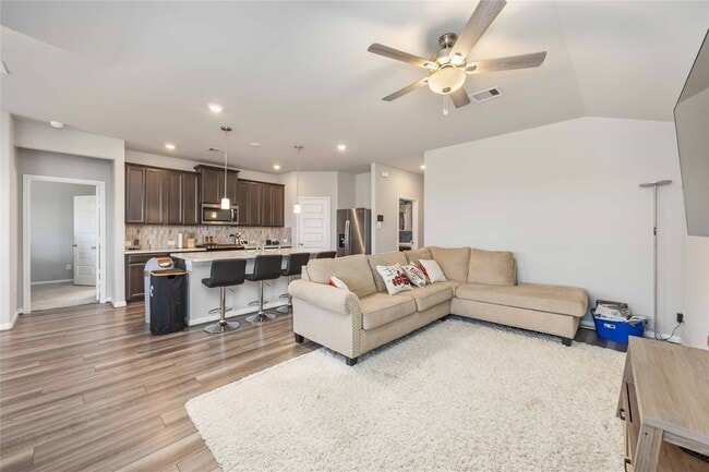 Foto del edificio - 6915 Ventura Dr