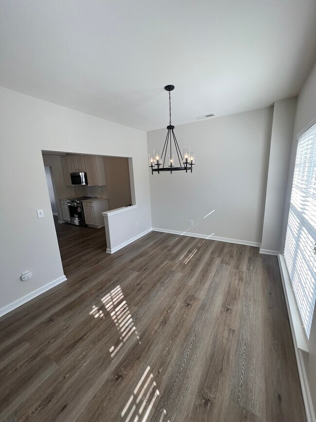 Foto del edificio - 2136 Midnight Blue Ln
