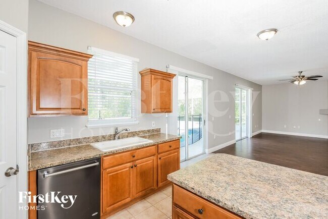 Building Photo - 10663 Fairhaven Way