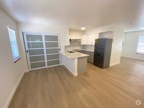 Building Photo - 1112 Buena Vista Ave
