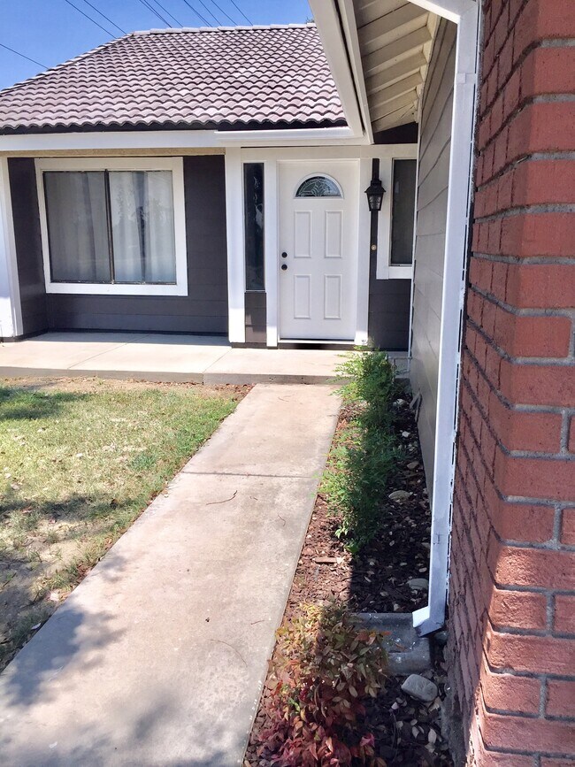 16100 Reed Ct, Fontana, CA 92336 House Rental in Fontana, CA