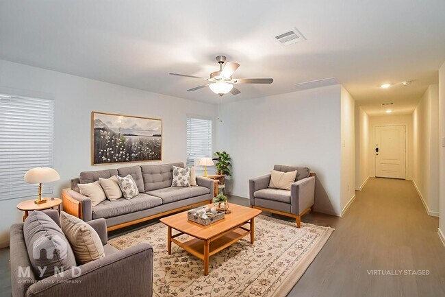 Building Photo - 2729 Ctr Crk Ln