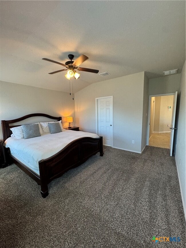 Building Photo - 2423 Elba Dr