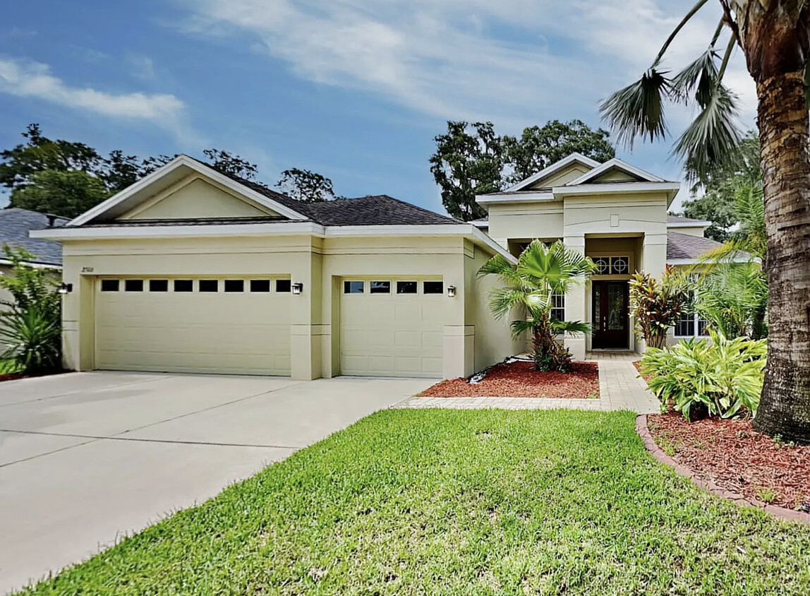 Primary Photo - 2306 Fountain Grass Dr