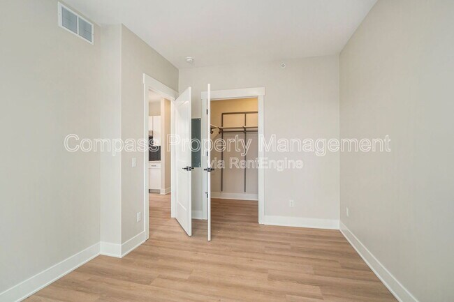 Foto del edificio - 5477 32nd Ave