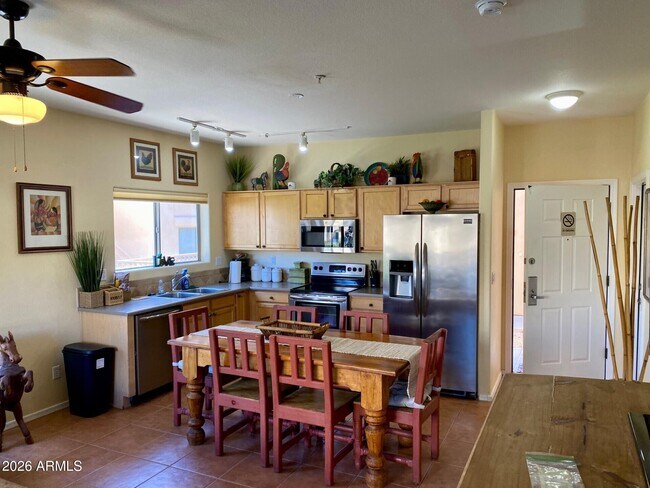 Foto del edificio - 16545 E Gunsight Dr