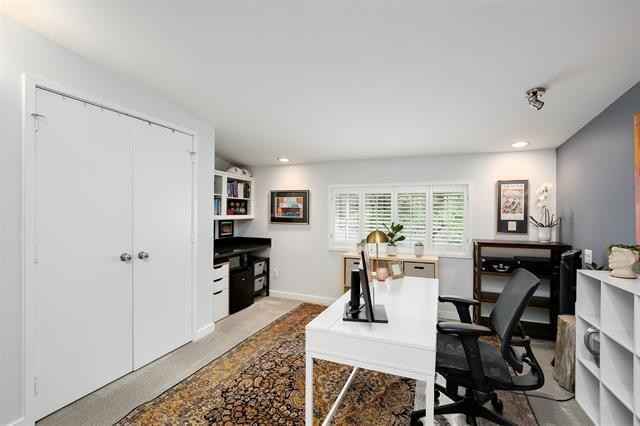 Primary Photo - 4242 Buena Vista St