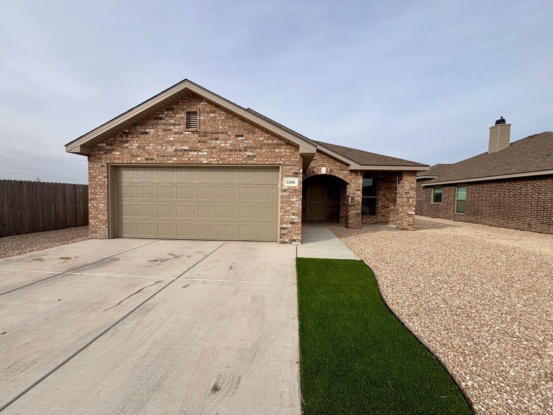 Foto principal - CUL-DE-SAC GEM AVAILABLE JULY 9TH!