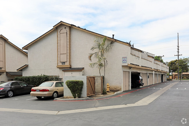 Building Photo - Elk Lane Apartments