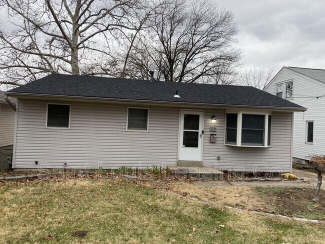 Building Photo - 2407 Gilrose Ave