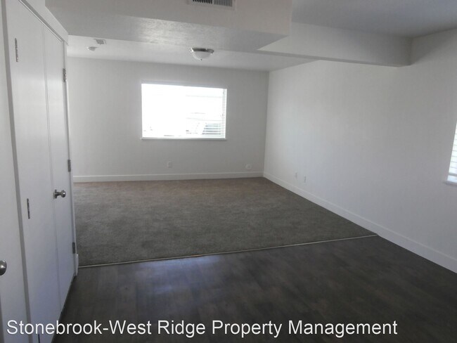 Foto del edificio - 2 br, 1.5 bath House - 879 South 250 East