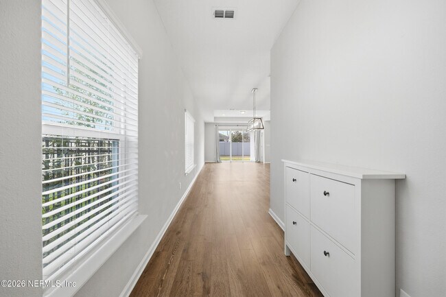 Foto del edificio - 321 Beale Ave