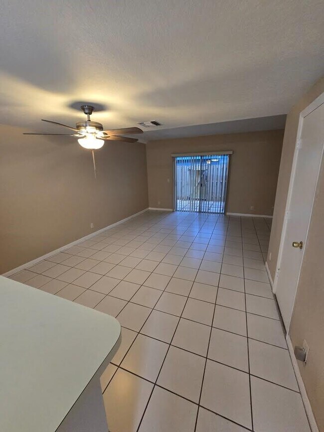 Building Photo - 95 SW 3rd St