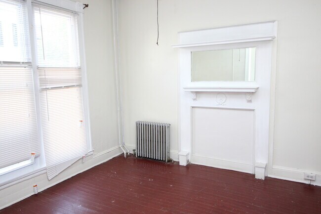 Foto del edificio - Spacious 5BD/1BA Remington Home w/ W/D! Available 7/15