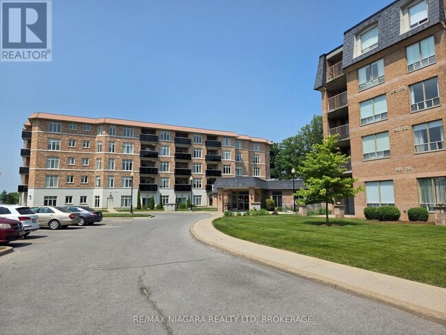 Building Photo - 8111-8111 Forest Glen Dr