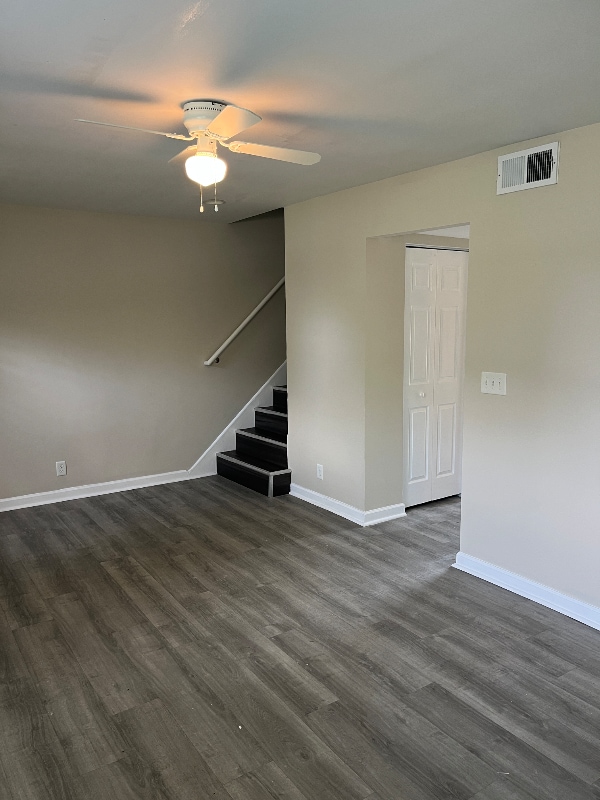 Building Photo - 6610 Vandre Ave
