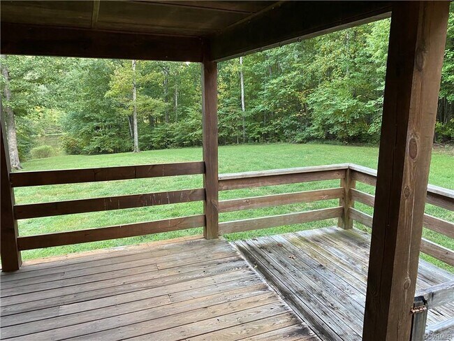 Foto del edificio - 296 Knotty Mill Ln