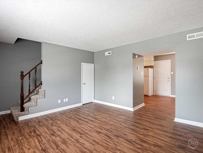 Living Room Pic. 1 - 9810 Seattle Slew Ln