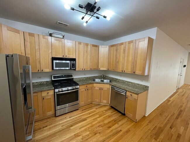 Foto del edificio - 6552 S Kenwood Ave