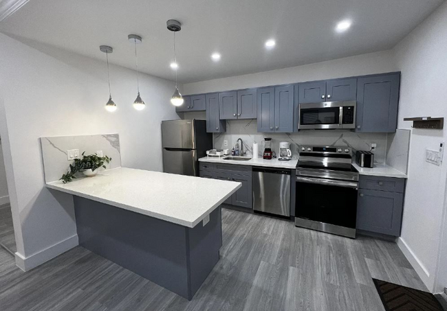 Foto del edificio - 1648 SW 7th St