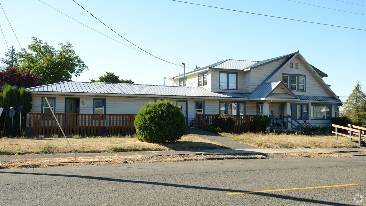 604 S Molalla Ave, Molalla, OR 97038 Apartments in Molalla, OR