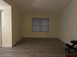 Building Photo - 8101 W Flamingo Rd